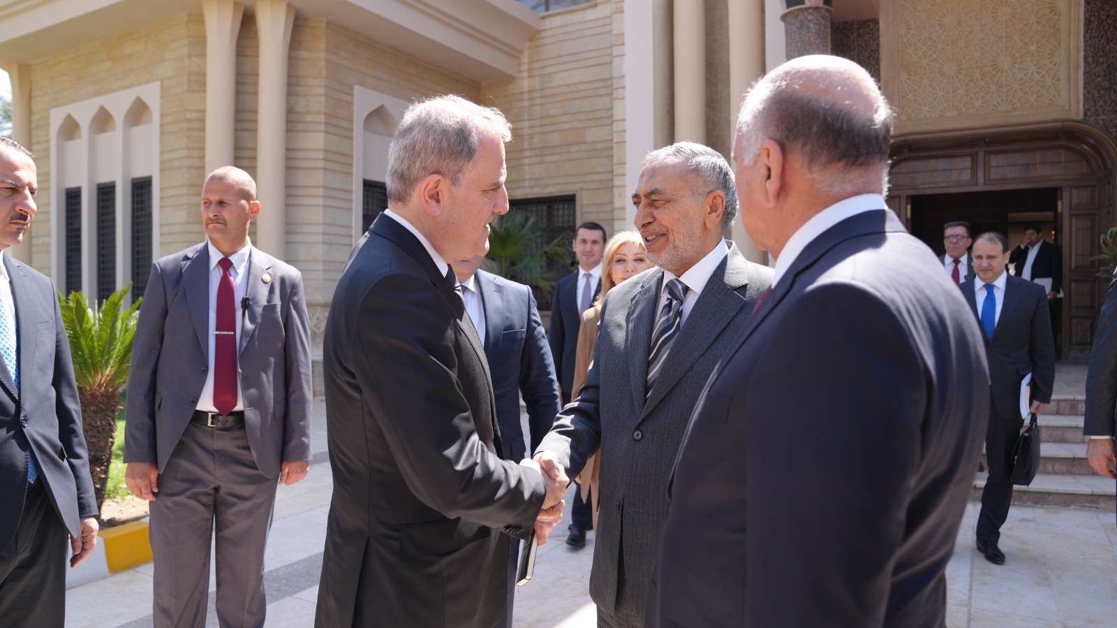 Minister of Foreign Affairs of the Republic of Azerbaijan Jeyhun Bayramov met with the Speaker of the Iraqi Council of Representatives Mahmoud al-Mashhadani Xeber basligi